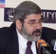 Կիրո Մանոյանը մեջբերել է