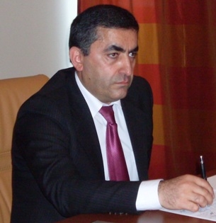 Արմեն Ռուստամյան
