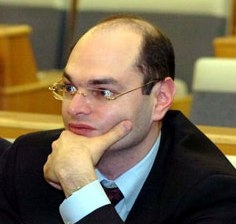 Микаел Варданян: «Я считаю наблюдателя потенциальным шпионом»