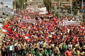 В знак протеста против визита Эрдогана на площади Бейрута собралось 15 000 человек