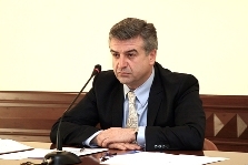 Կարեն Կարապետյանն անցել է գործի