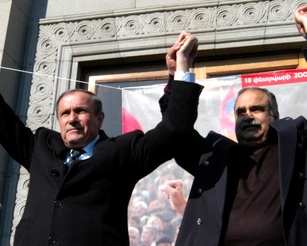 Եթե Լևոն Տեր–Պետրոսյանի փոխարեն Րաֆֆի Հովհաննիսյանը լիներ, կմոտենար