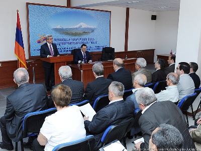 Սերժ Սարգսյան. «Անընդունելի է, երբ ձեռներեցը երկար-բարակ մտածում ու մեխանիզմներ է մշակում հարկերից խուսափելու համար»