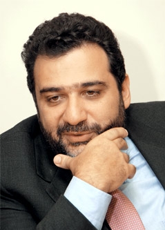 Ռուբեն Վարդանյանը վաճառում է իր «Տրոյկա դիալոգը»