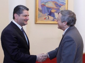 Տիգրան Սարգսյանը Ջոն Հեֆերնին էլ է ասել, որ ՀՀԿ–ի ցուցակում որևէ գործարար չի ընդգրկվելու