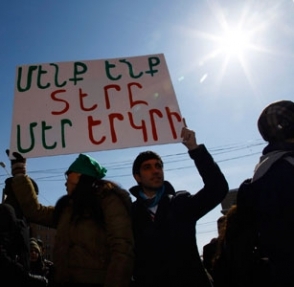 Շարունակում է գործել դրամահավաքը՝  ի պաշտպանություն Մաշտոցի այգու