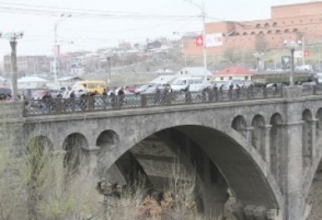 Հերթական ինքնասպանությունը. Կիևյան կամրջից քաղաքացի է ցած նետվել