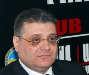 Арам Карапетян: «Более 90% электронных СМИ находится в руках властей»