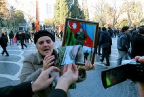 Ադրբեջանում զինվորի մահվան կապակցությամբ բողոքի ցույց է տեղի ունեցել