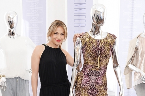 Дженнифер Лопес представила авторскую коллекцию одежды для «Kohl"s»