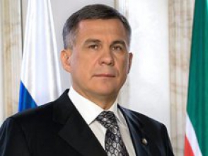 Президент Татарстана прилетел в Крым на переговоры с лидерами крымских татар