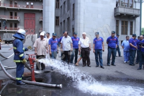 Օպերայի աշխատակիցներին տարհանել են