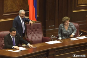 Գալուստ Սահակյանի նշանակումից հետո ԱԺ-ում խառնաշփո՞թ է