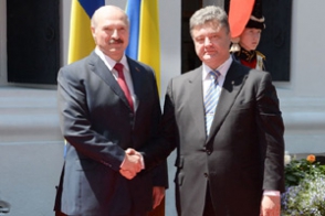 Минск обещает помочь Украине с нефтепродуктами