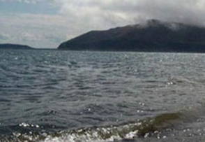 «Օպել Աստրա»–ն ընկել է Ծովինար լիճը