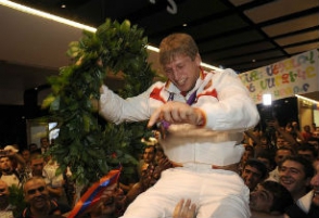 Արթուր Ալեքսանյանը նվաճեց Աշխարհի չեմպիոնի կոչումը (տեսանյութ)