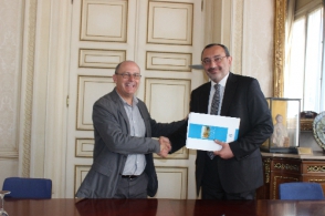 Համագործակցության համաձայնագիր է ստորագրվել Ստեփանակերտ և Դոնոստիա քաղաքների միջև