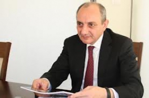 Բակո Սահակյանը օրենքներ է ստորագրել