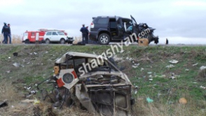 Արմավիրի մարզում բախվել են Prado-ն ու «04»-ը. կա 1 զոհ, 1 վիրավոր.