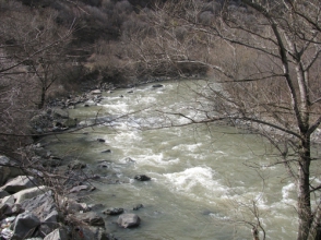 «Օպել Աստրա»-ն, որում հղի կին է եղել, ընկել է Ոսկեպար գետը