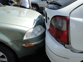 «Սենատոր» խաղատան գովազդային վահանակի մոտ բախվել է 7 ավտոմեքենա