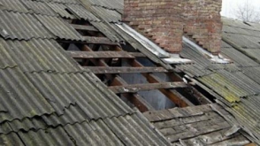 Քամու հետևանքով վնասվել են տան տանիքներ