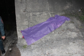 Կիևյան կամրջի տակ կնոջ դի է հայտնաբերվել (լուսանկար)