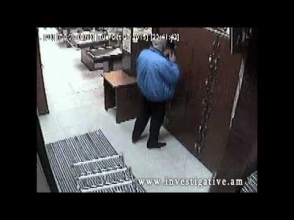 Սուպերմարկետի պահախցից գողացվել է քաղաքացու կաշվե վերարկուն (տեսանյութ)