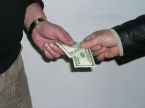 Մեղադրյալը քննիչին կաշառք է առաջարկել իրեն քրեական պատասխանատվությունից ատազատելու համար