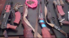 Կամավոր զենք–զինամթերք են հանձնել