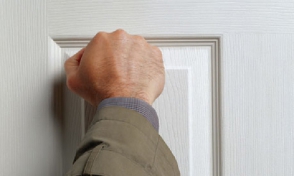 Բնակիչը չի արձագանքել դռան թակոցներին և հեռախոսազանգերին