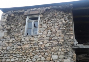 Ահազանգ է ստացվել, որ տունը գտնվում է վթարային վիճակում. առկա է փլուզման վտանգ