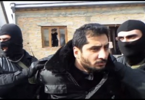 Նորք Մարաշում վնասազերծված զինված խմբի ղեկավար Արթուր Վարդանյանի կալանքը մնաց անփոփոխ