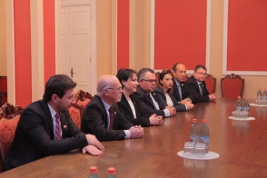 Կնեսետի փոխխոսնակ Թալի Պլոսկովը խստորեն դատապարտել է Ադրբեջանի ռազմական գործողությունները