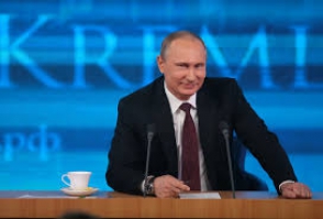 Путин на КВН отреагировал на шутку «женился, развелся, счастлив» (видео)