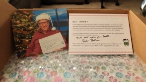 Билл Гейтс осыпал незнакомую девушку подарками на Рождество (фото)