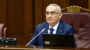 «Մենք էլ ենք ուզում, որ այդ տղան դրսում լինի». Գալուստ Սահակյանը Հաց բերողի մասին