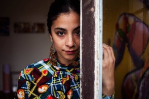 Ռումինացի լուսանկարիչը ցուցադրել է տարբեր ազգությունների հասարակ կանանց գեղեցկությունը (ֆոտոշարք)