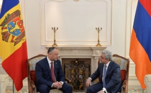 Серж Саргсян встретился с президентом Молдовы Игорем Додоном