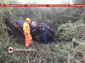 28-ամյա վարորդը, Mercedes-ով մի քանի պտույտ գլխիվայր շրջվելով, հայտնվել է ծառերի մեջ