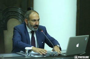 Փաշինյանի գլխավորությամբ կառավարության առաջին նիստը (տեսանյութ)