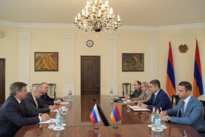 Արթուր Վանեցյանն ընդունել է ՌԴ դեսպանին