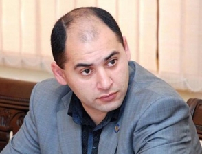 «Տո, ա՛յ չակերտավոր դիվանագետներ, տո, ա՛յ դեպուտատի թեկնածուներ, տո, ա՛յ դիվոտածներ» (լուսանկար)