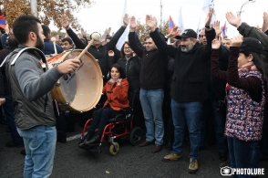 Не слышно ваших «гмп»-ов, не видно ваших «лайвов»