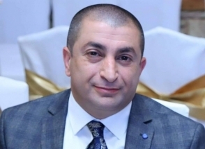 Փաշինյանի թիմում «բարդա՞կ» է, թե ժողովրդավարություն