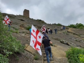 «Ադրբեջանը օկուպացրել է մեր տարածքները». վրացի ակտիվիստները Դավիթ Գարեջիում (լուսանկարներ)