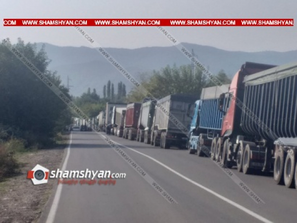 Վրաստանում 300-ից ավելի հայկական բեռնատարներ չեն կարողանում առաջ շարժվել (տեսանյութ)