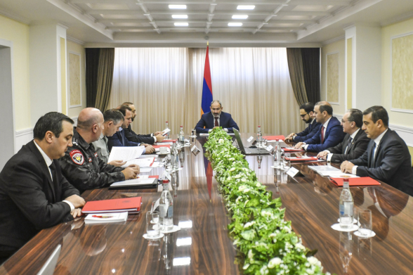 Под председательством Никола Пашиняна проходит заседание Совета безопасности РА