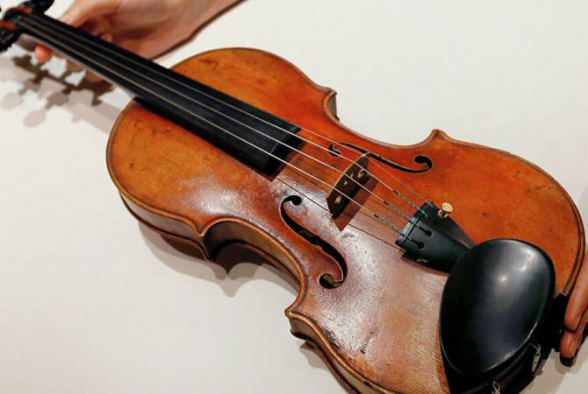 Երաժիշտն Էլեկտրագնացքում մոռացել Է 250 հազար ֆունտ արժողությամբ ջութակը