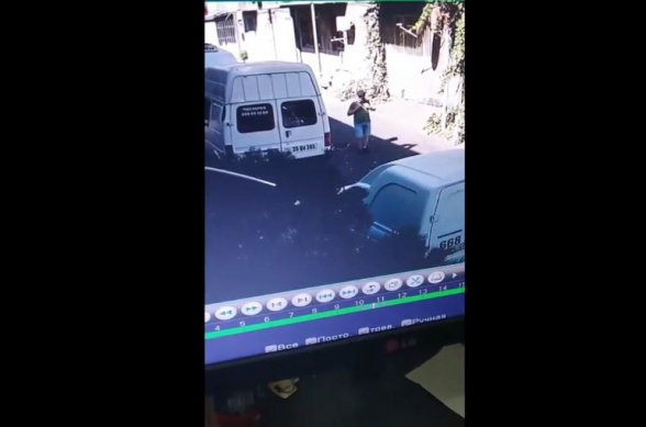 Որոնվում է մեքենայի սրահից առերևույթ գողություն կատարած անձը (տեսանյութ)